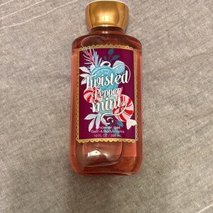 Bath & Body Works Twisted Peppermint Shower Gel - Red & Gold